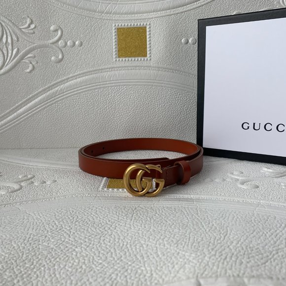 Leather belts with GG buckle